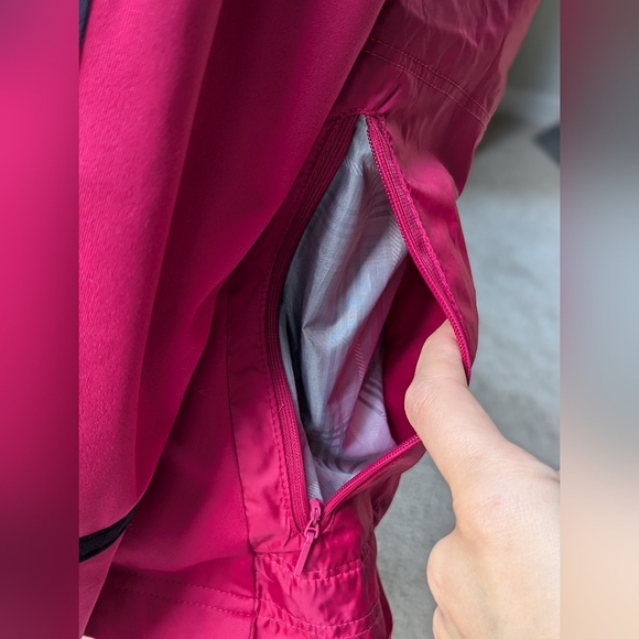 Waterproof Nike Golf Jacket with Pockets - Picture 8 of 12